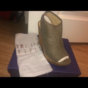 Stuart Weizmann wedged